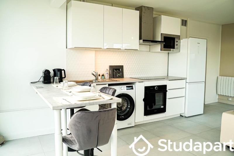 Chambre - 10 m² - 1 pièce