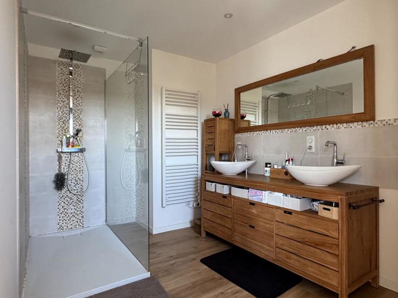 Immeuble - 168 m² - 6 pièces