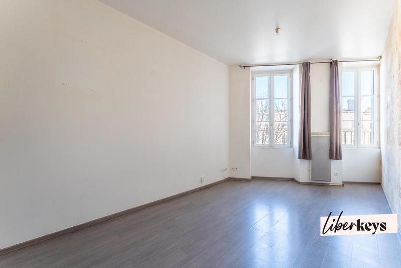 Studio - 32 m² - 1 pièce