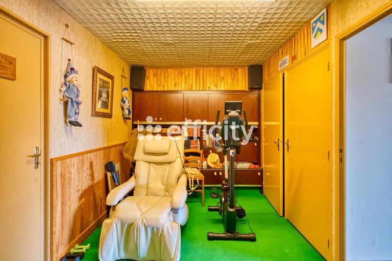 Maison - 200 m² - 8 pièces