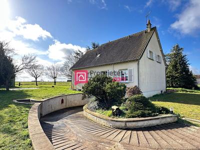 Maison - 162 m² - 7 pièces