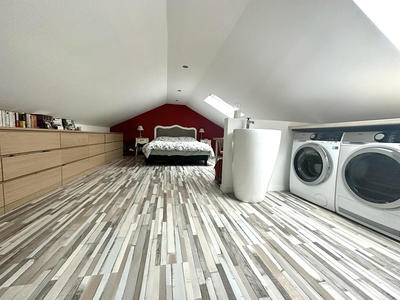 Appartement - 125 m² - 5 pièces