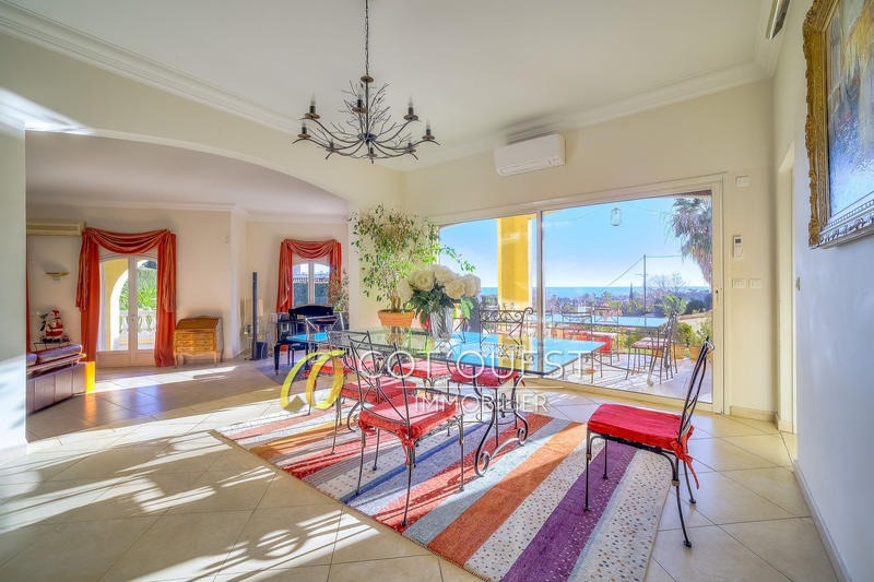 Propriété - 400 m² - 9 pièces