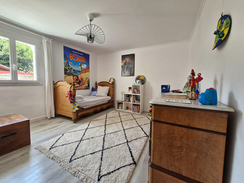 Maison - 215 m² - 7 pièces