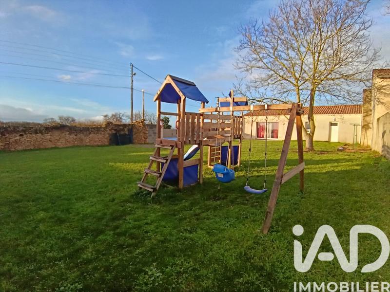 Maison - 95 m² - 4 pièces