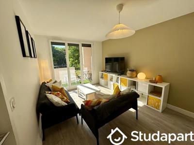 Chambre - 84 m² - 1 pièce