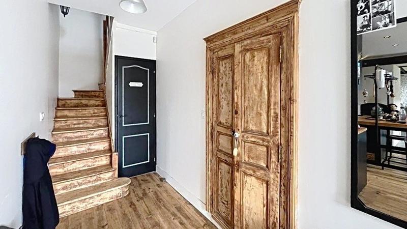 Maison - 181 m² - 6 pièces