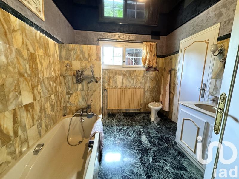 Maison - 190 m² - 7 pièces