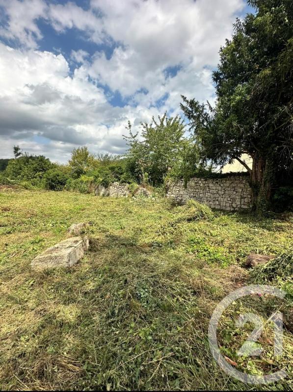 Terrain constructible - 910 m²