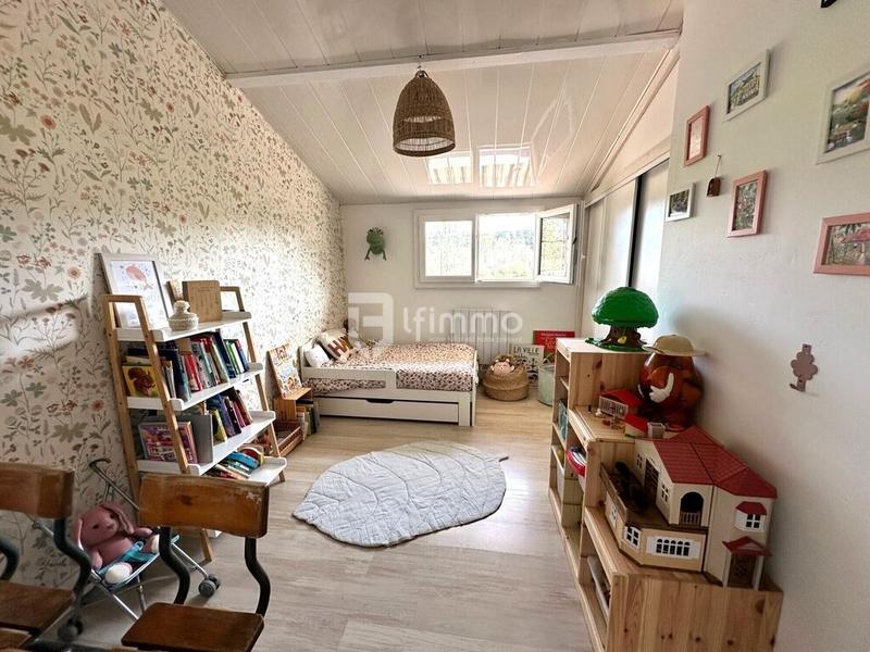 Maison - 123 m² - 6 pièces