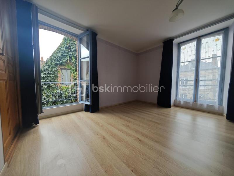 Maison de ville - 210 m² - 9 pièces