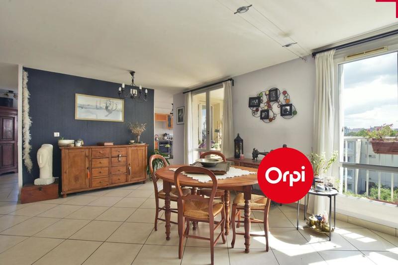 Appartement - 92 m² - 4 pièces