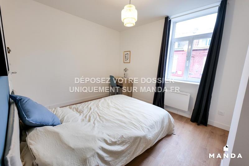 Chambre - 11 m² - 5 pièces