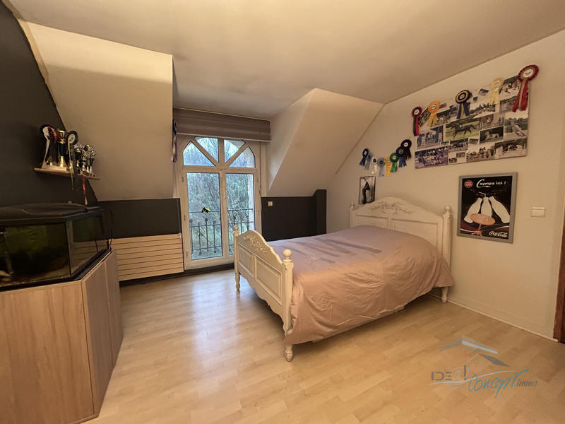 Villa - 264 m² - 8 pièces