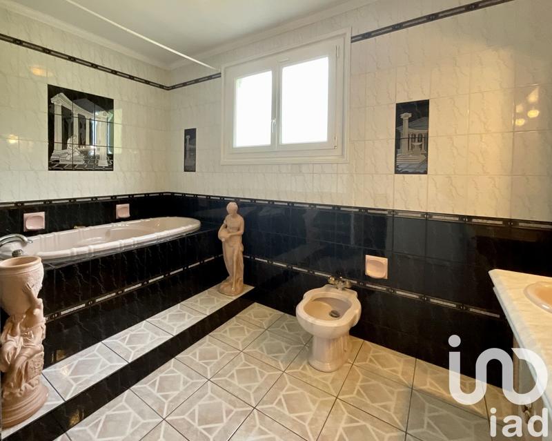 Maison - 135 m² - 5 pièces