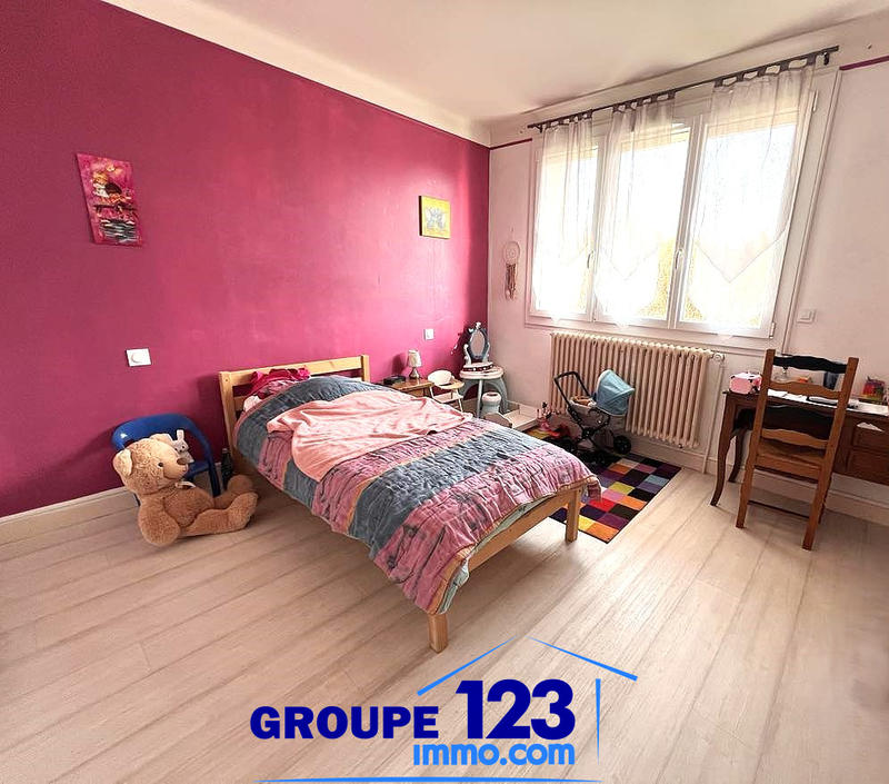 Maison - 260 m² - 11 pièces