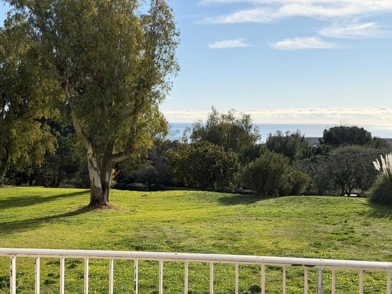 Appartement - 95 m² - 4 pièces