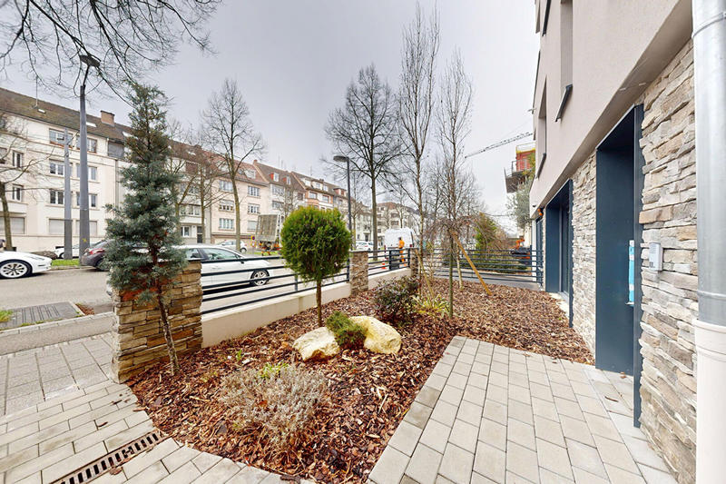 Local commercial - 90 m² - 2 pièces