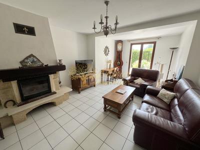 Pavillon - 130 m² - 6 pièces