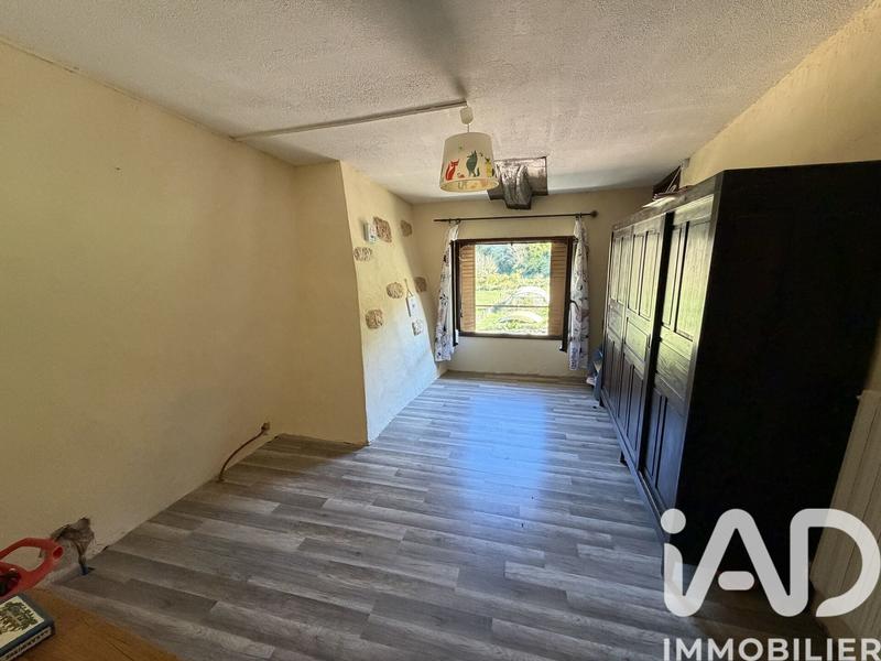 Maison - 320 m² - 10 pièces