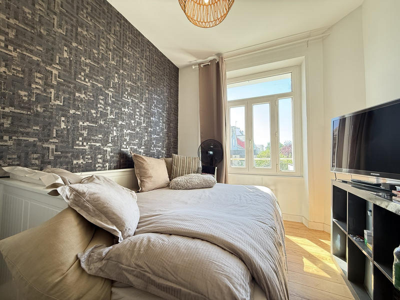 Maison - 161 m² - 6 pièces