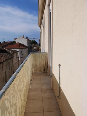 Appartement - 90 m² - 3 pièces