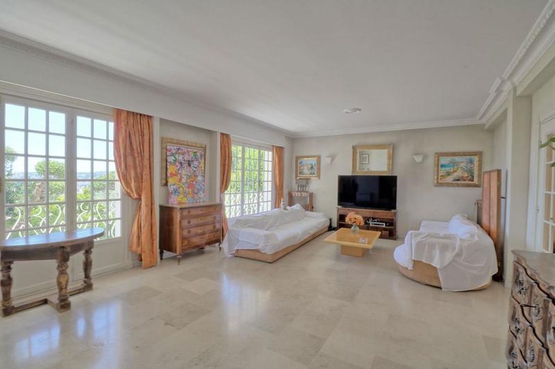 Maison de maîtres - 386 m² - 10 pièces