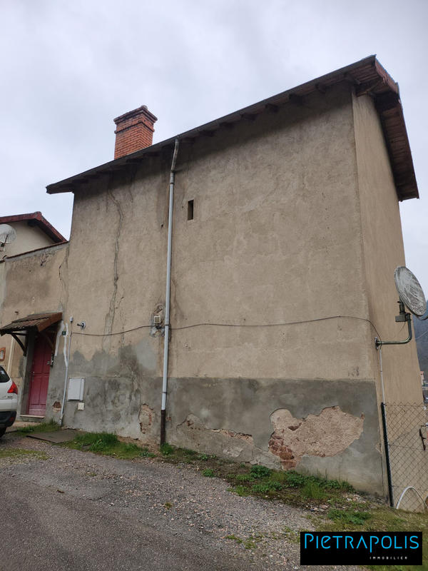 Maison - 86 m² - 7 pièces