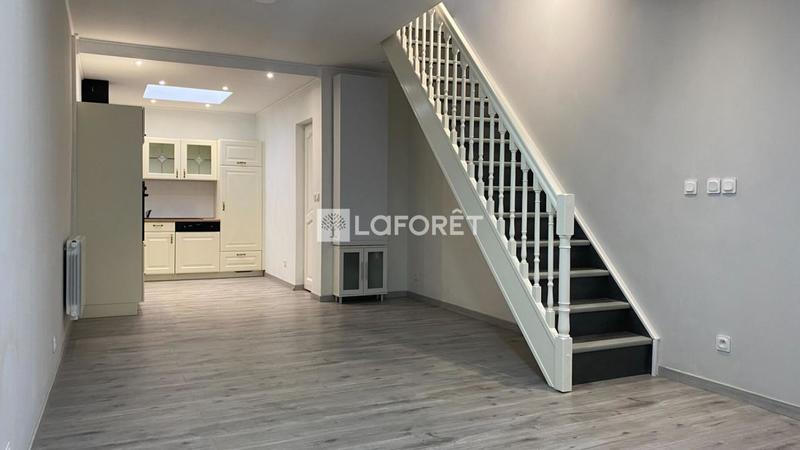 Maison - 77 m² - 5 pièces