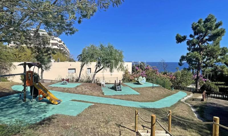 Appartement - 114 m² - 4 pièces