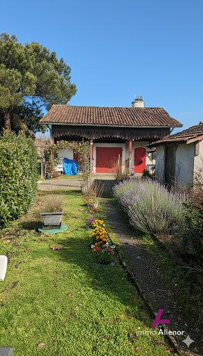 Maison - 163 m² - 7 pièces