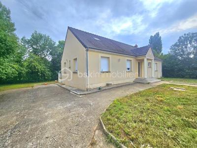 Maison - 155 m² - 8 pièces