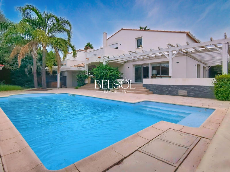 Villa - 160 m² - 5 pièces