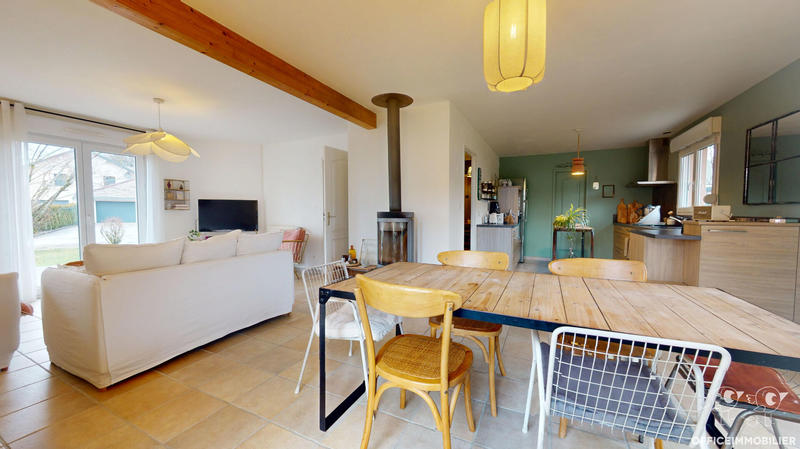 Maison - 135 m² - 6 pièces