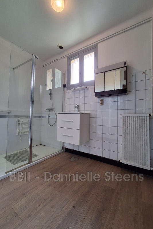 Maison - 216 m² - 10 pièces