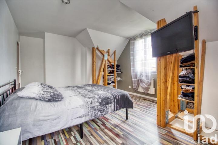 Maison - 208 m² - 7 pièces