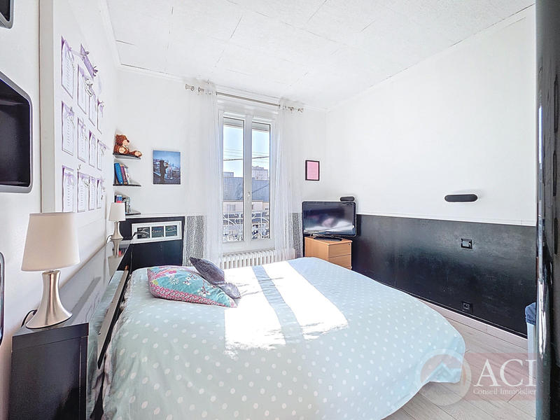 Maison - 110 m² - 5 pièces