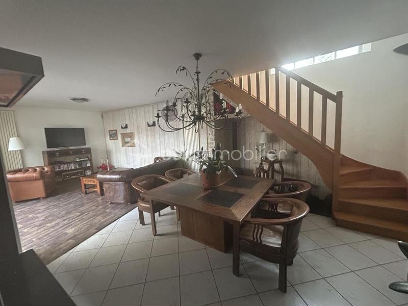 Maison - 122 m² - 5 pièces