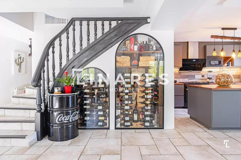 Villa - 176 m² - 5 pièces