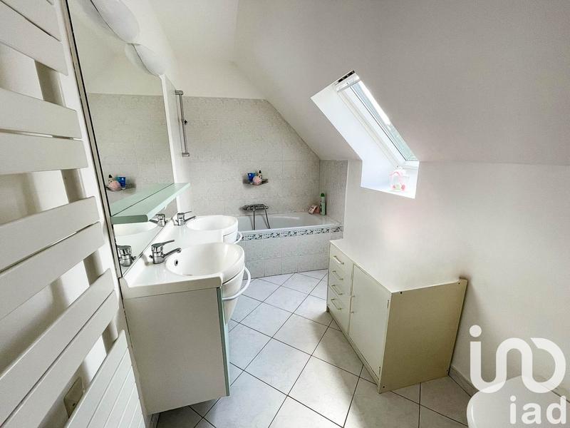 Maison - 142 m² - 7 pièces