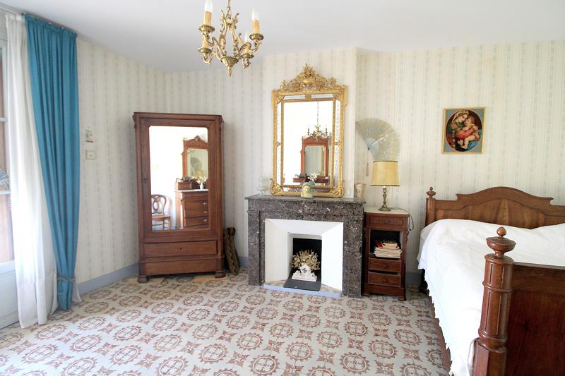 Villa - 183 m² - 8 pièces