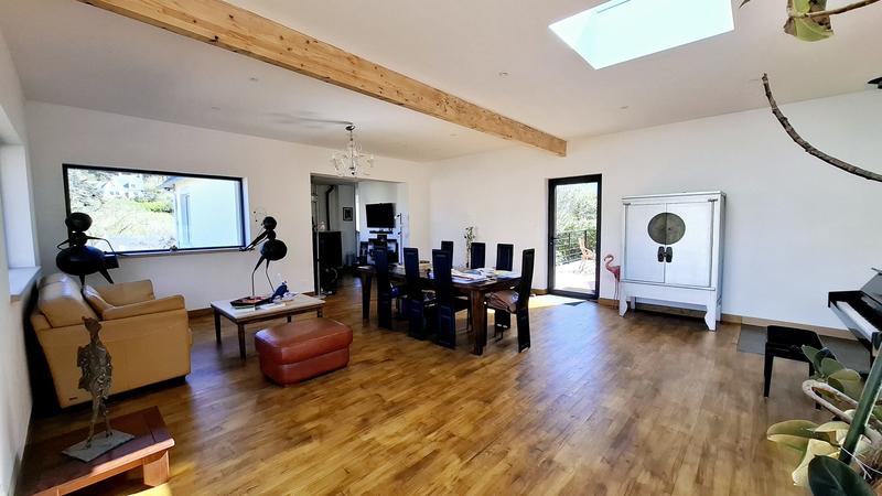 Maison - 155 m² - 6 pièces