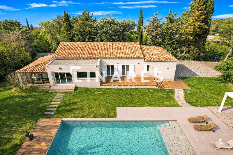 Villa - 180 m² - 7 pièces