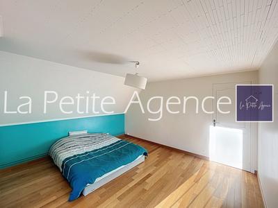 Maison - 147 m² - 6 pièces