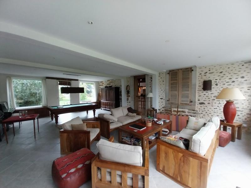 Maison - 315 m² - 10 pièces