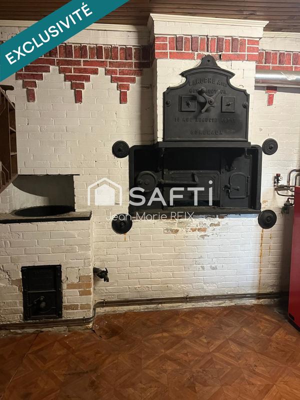 Maison - 220 m² - 6 pièces