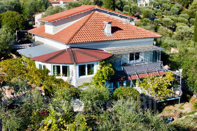 Villa - 175 m² - 7 pièces