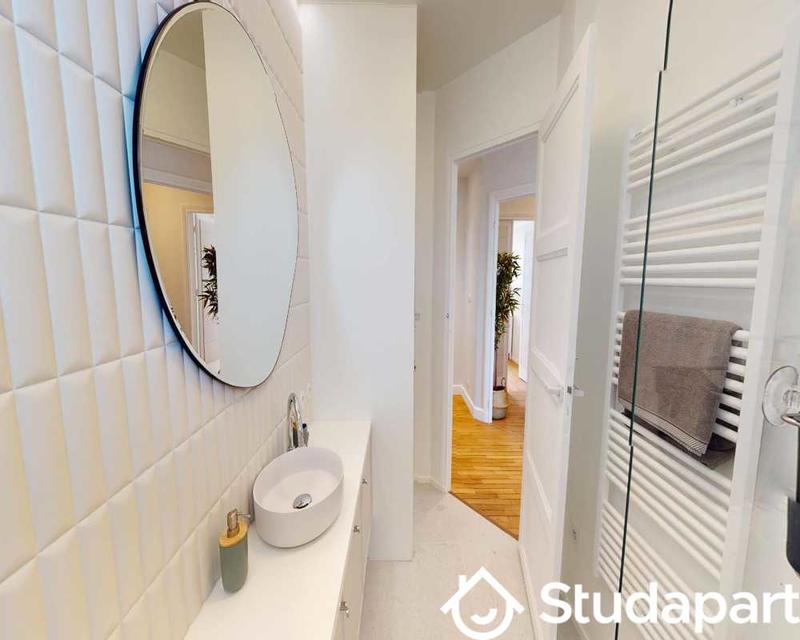 Chambre - 80 m² - 1 pièce