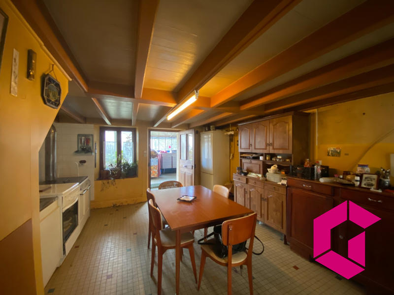 Maison - 80 m² - 5 pièces