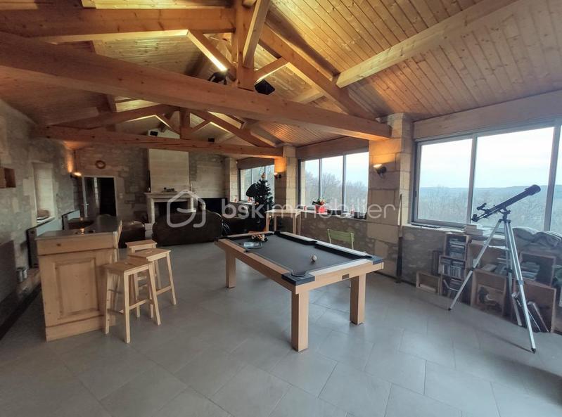 Demeure - 230 m² - 6 pièces